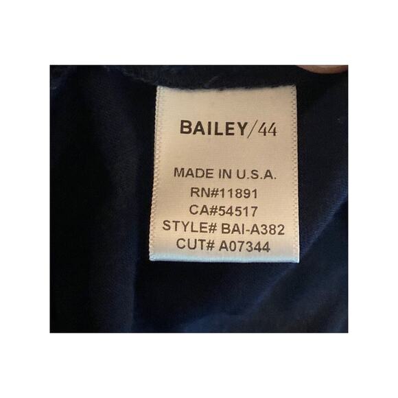 Bailey 44 Softest Draped Long Sleeve Royal Navy Lovely Top ~ Sz M ~ Elegant! - Picture 7 of 8